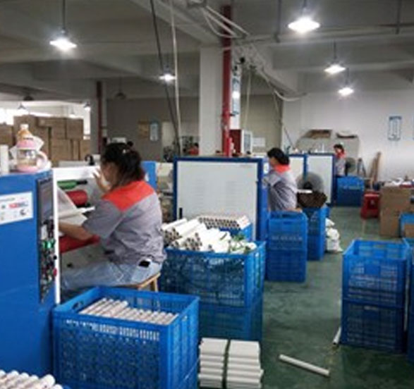 和紙膠帶專(zhuān)用復(fù)卷機(jī)自動(dòng)切臺(tái)應(yīng)用案例